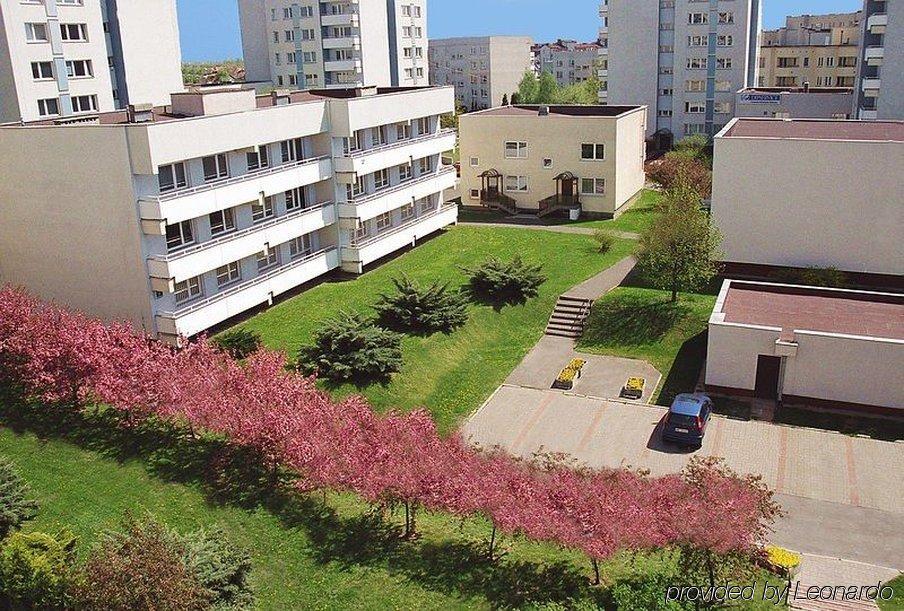 Hotel Wilanów Warszawa by DeSilva Varsóvia Exterior foto
