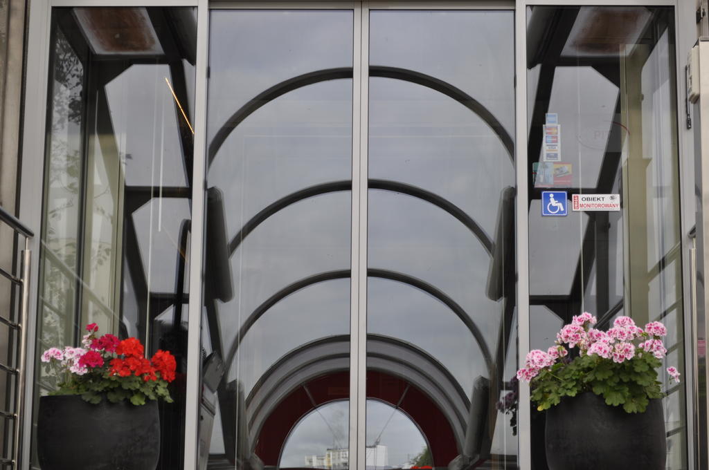 Hotel Wilanów Warszawa by DeSilva Varsóvia Exterior foto